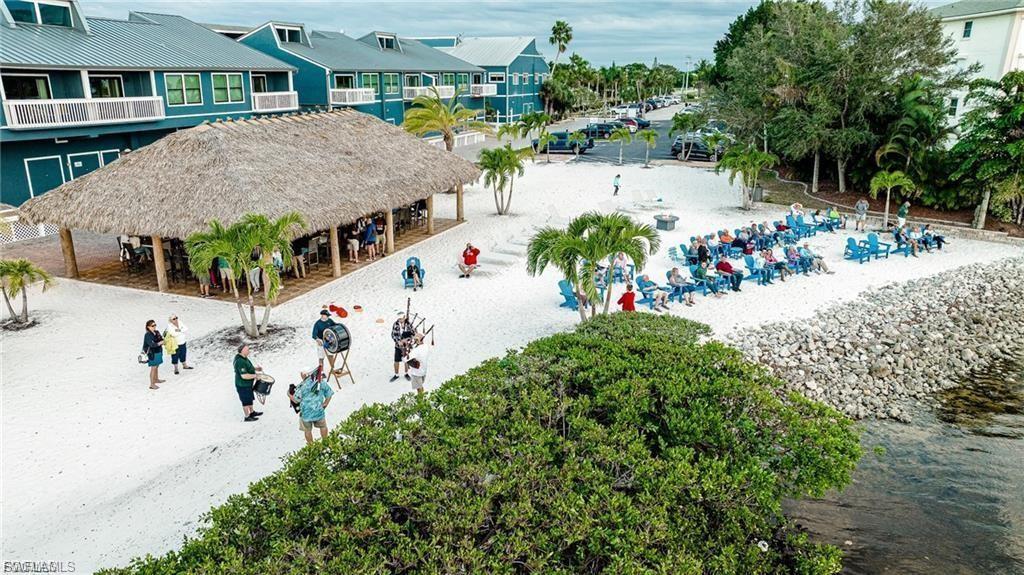 CAPE CORAL - Land