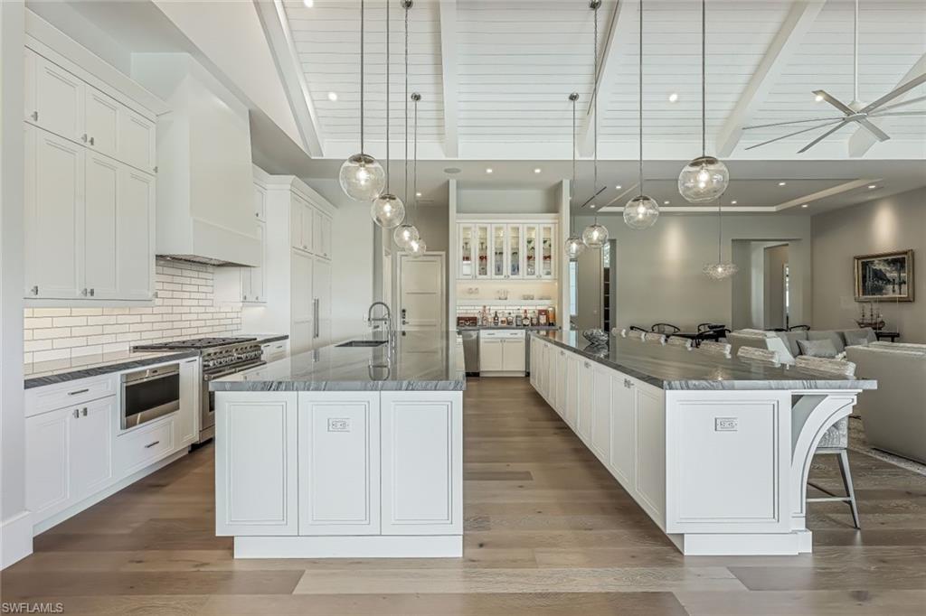 PARK SHORE - Residential
