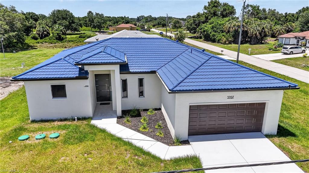 LEHIGH ACRES - Residential