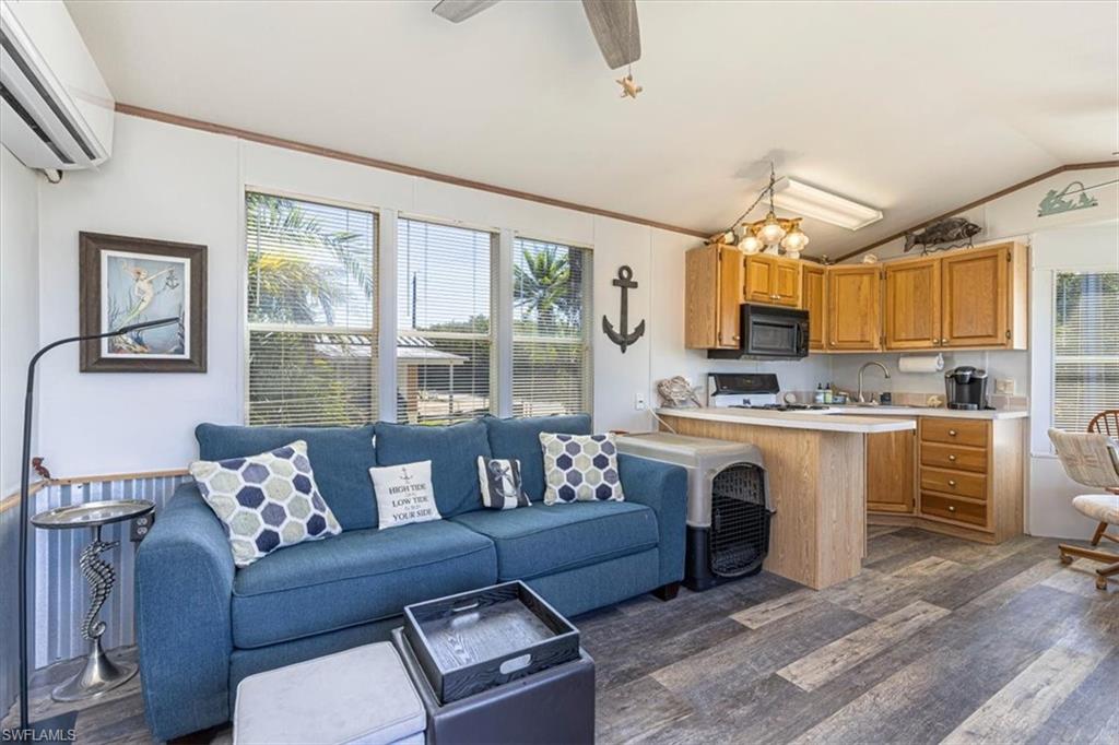 PLANTATION ISLAND - Residential