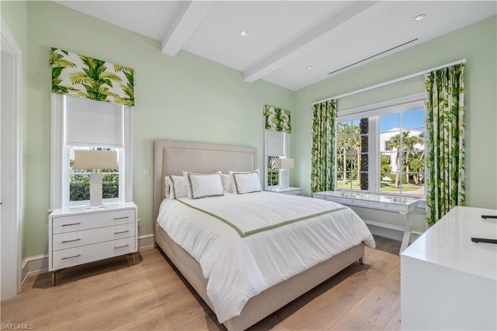 OLDE NAPLES - Residential