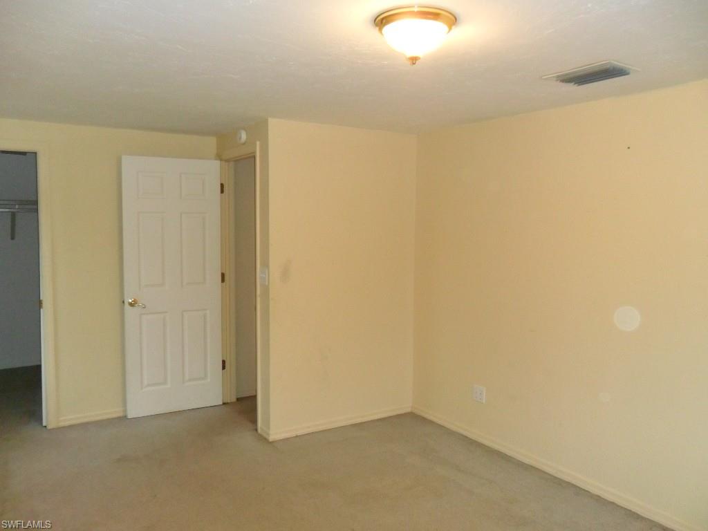 IMPERIAL SHORES - Residential