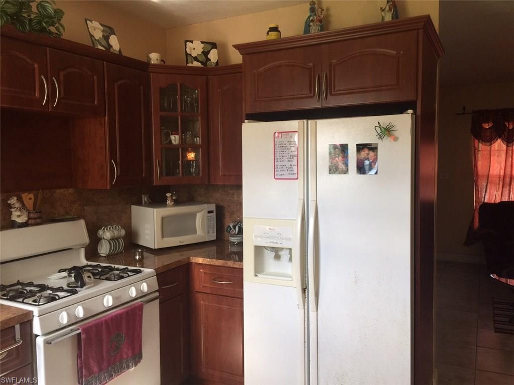 PALMDALE - Residential