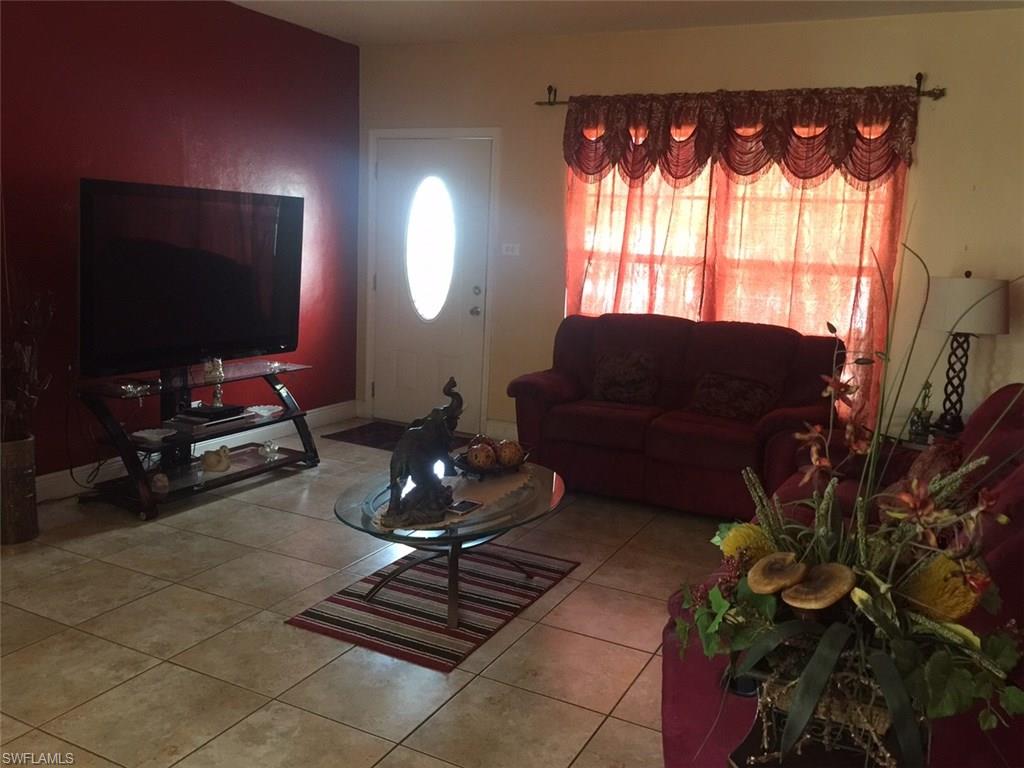 PALMDALE - Residential