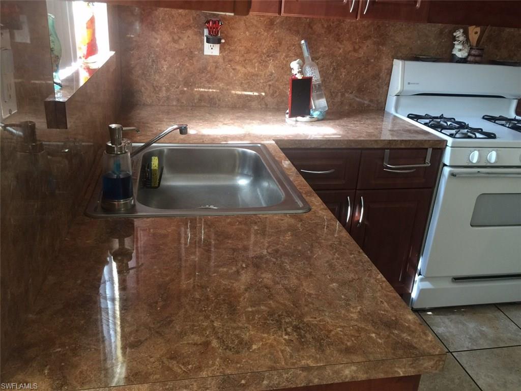 PALMDALE - Residential