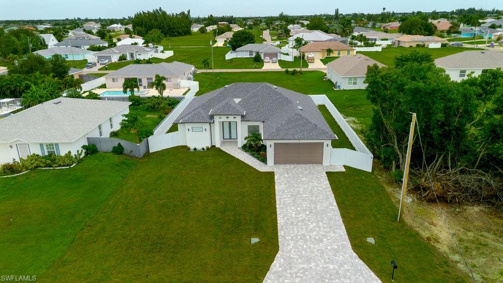 CAPE CORAL - Residential