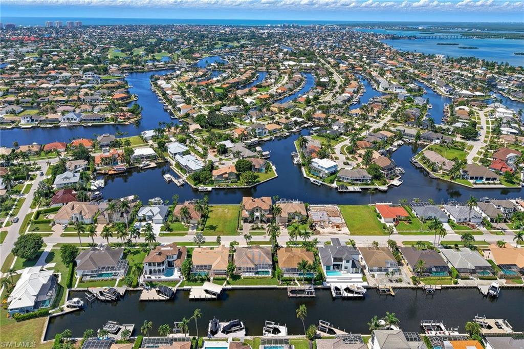 MARCO BEACH - Residential