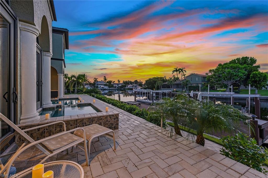 MARCO BEACH - Residential