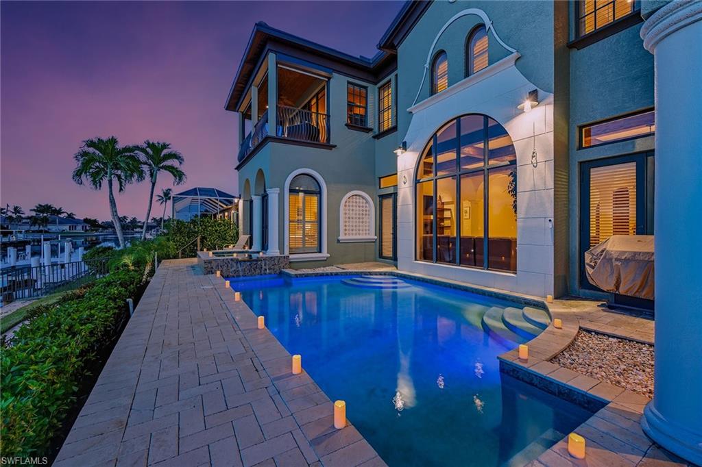 MARCO BEACH - Residential