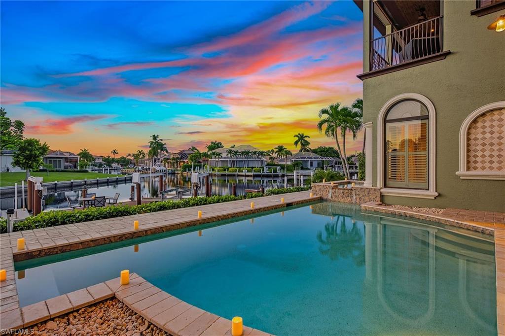 MARCO BEACH - Residential