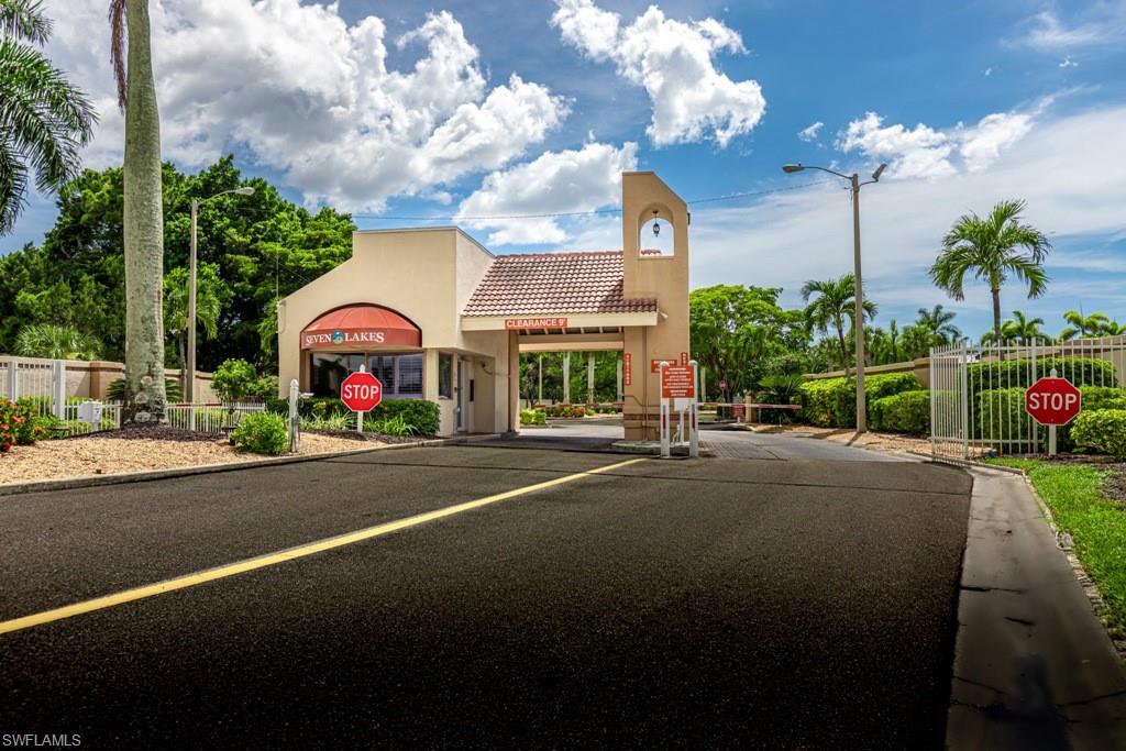 SEVEN LAKES - Residential