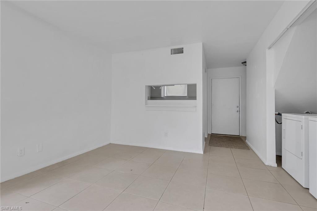PINE MANOR - Residential Income