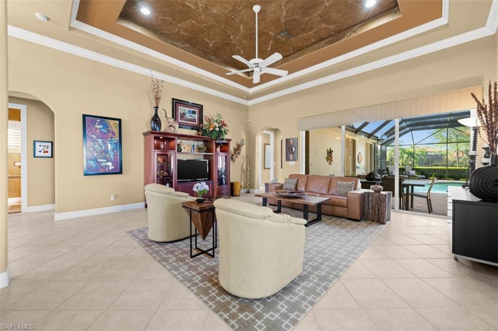 BELLE LAGO - Residential
