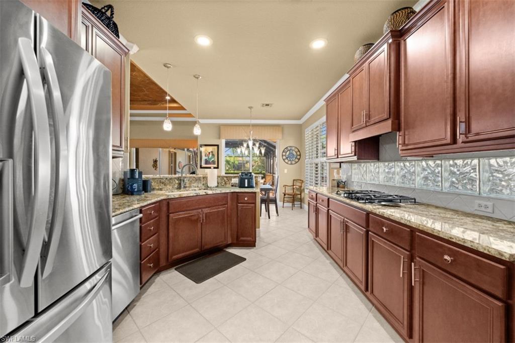 BELLE LAGO - Residential
