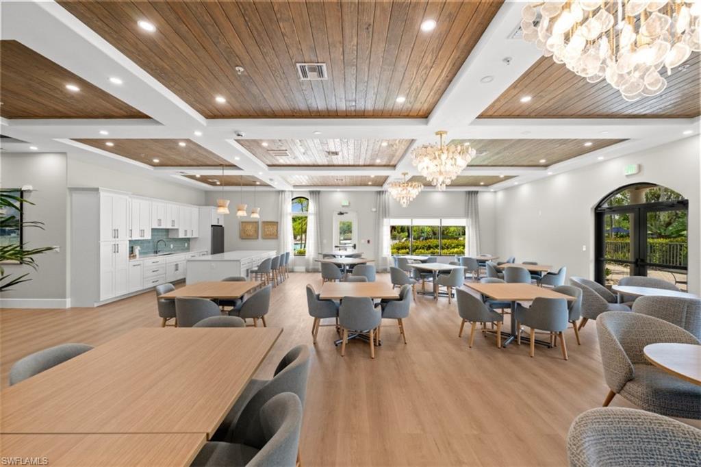 BELLE LAGO - Residential