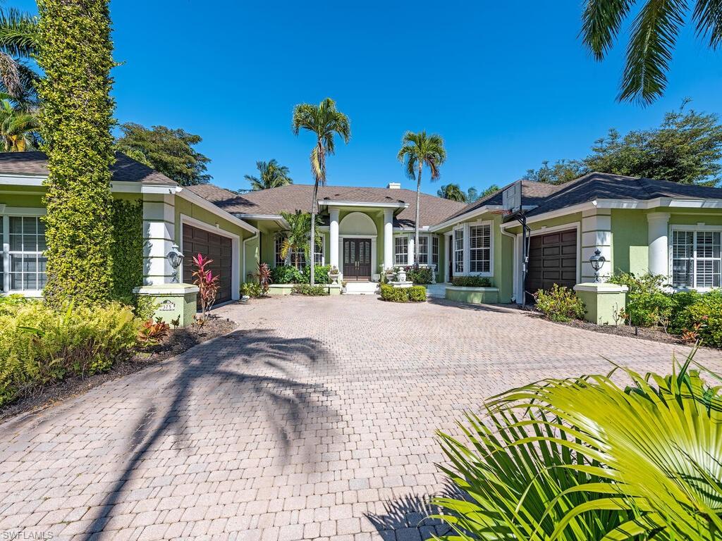 AQUALANE SHORES - Residential