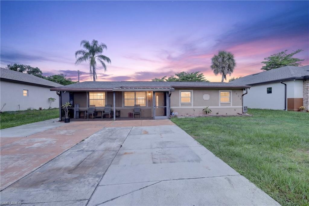 Welcome to this ideally located home in the heart of Fort Myers! Just minutes from Downtown Fort Myers, you’ll enjoy easy access to an exciting selection of restaurants, shopping, entertainment, and vibrant nightlife. Conveniently situated near the scenic Caloosahatchee River, this property offers the perfect blend of location and lifestyle. Enjoy the convenience of city water and city sewer, eliminating the need for a well or septic system. Roof was updated in 2005 and the electrical system was updated in 2015. Whether you’re a first-time homebuyer looking for a centrally located property or an investor seeking to expand your real estate portfolio, this home presents an outstanding opportunity. Don’t miss your chance to own a property in one of Fort Myers’ most convenient and desirable locations!