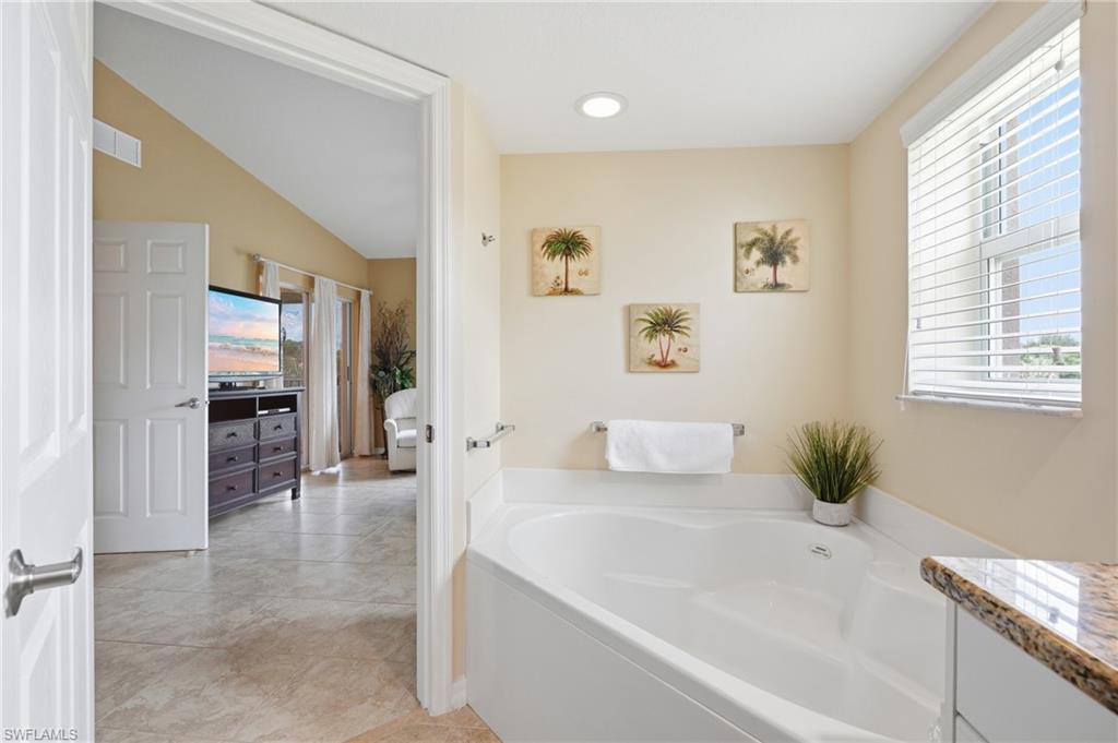 BERMUDA LINKS - Residential Lease