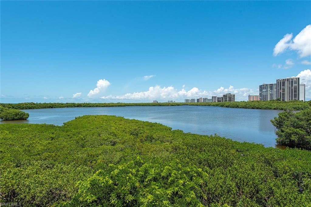 BAYPOINTE AT NAPLES CAY - Residential