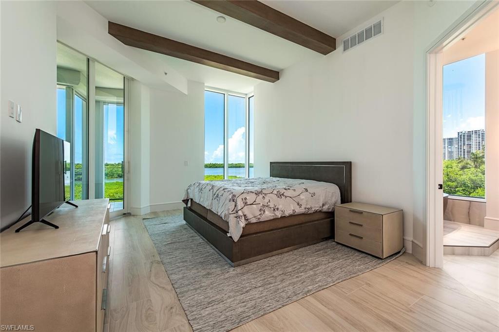 BAYPOINTE AT NAPLES CAY - Residential