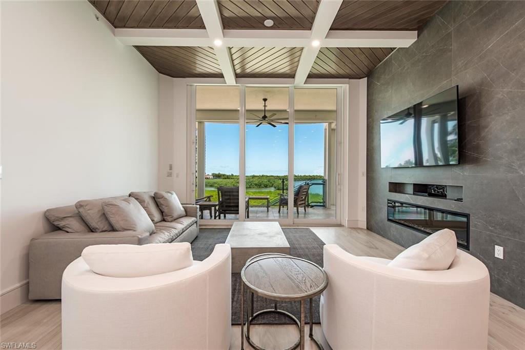 BAYPOINTE AT NAPLES CAY - Residential