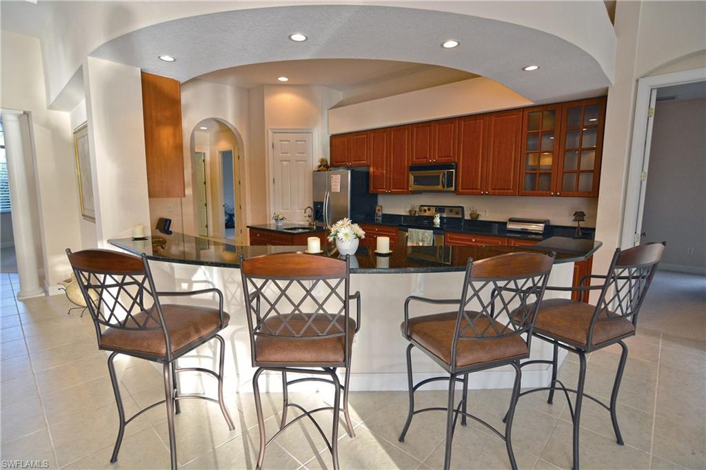 CROWN COLONY - Residential