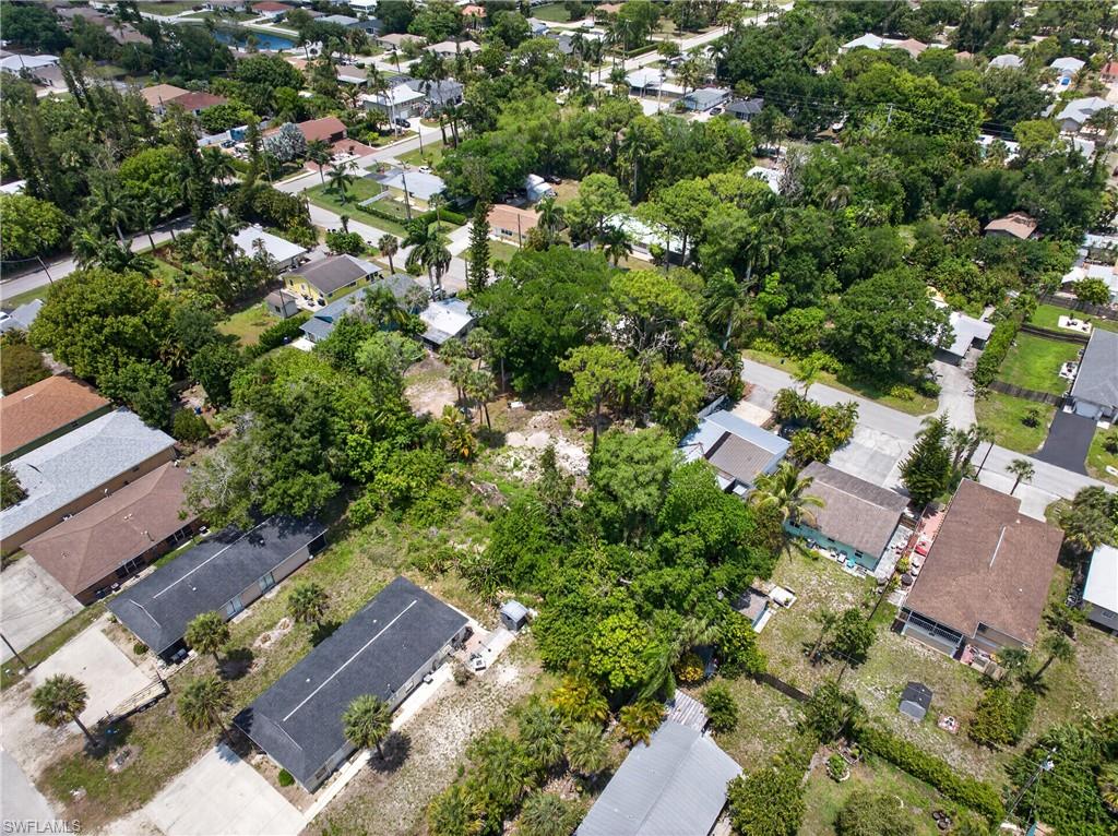 BONITA SPRINGS - Land