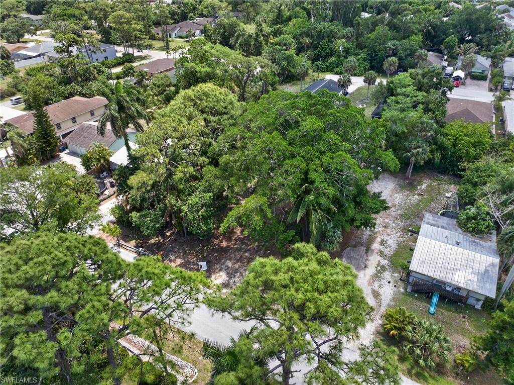 BONITA SPRINGS - Land