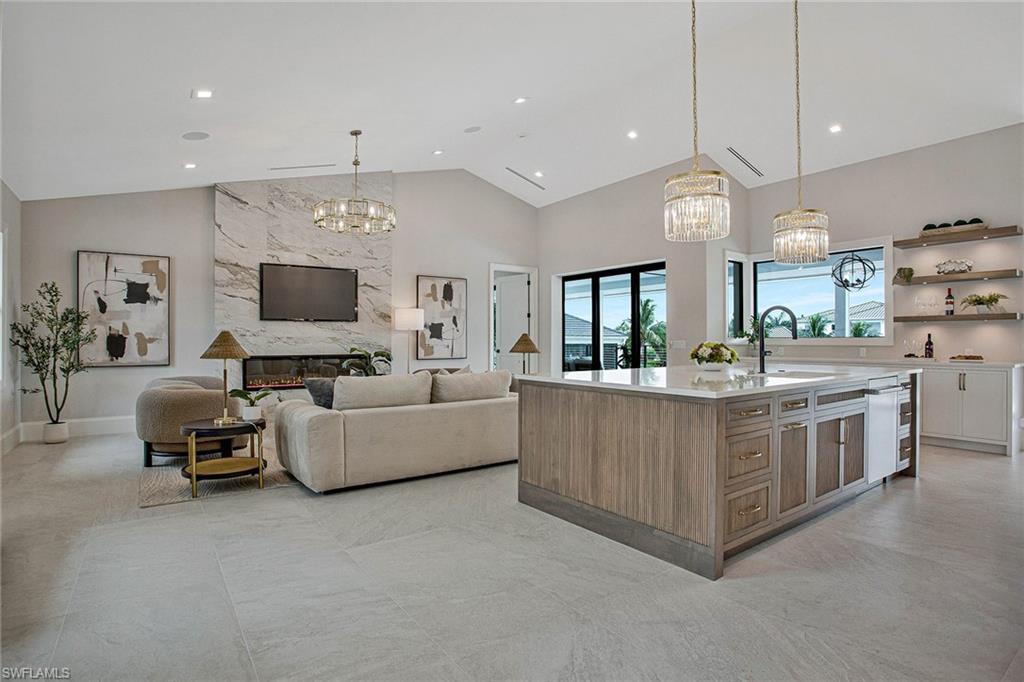 MARCO ISLAND - Residential