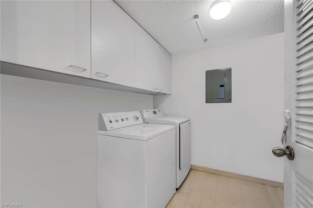 FURSE LAKES - Residential