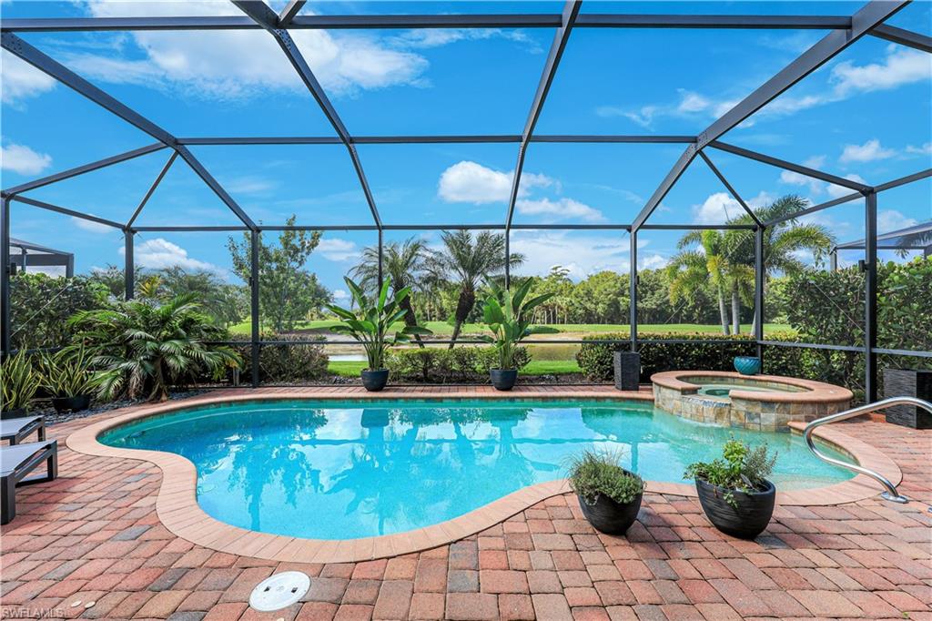 TWIN EAGLES - Residential
