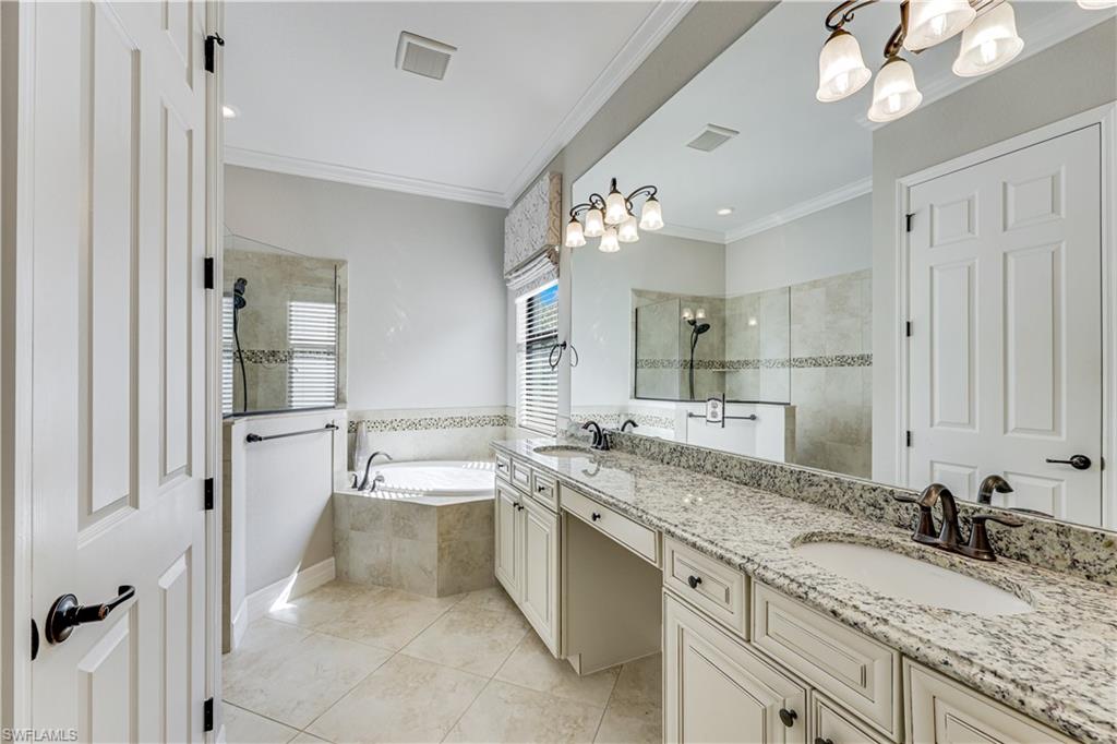 TWIN EAGLES - Residential