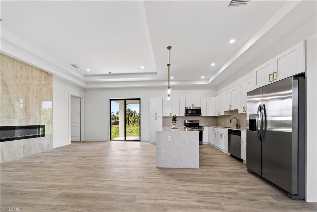 GOLDEN GATE ESTATES - Residential Lease