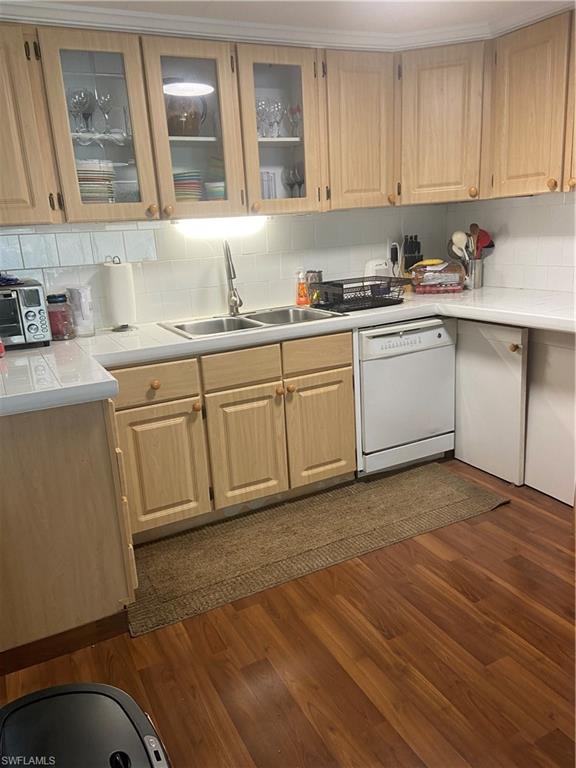 RIVIERA COLONY - Residential