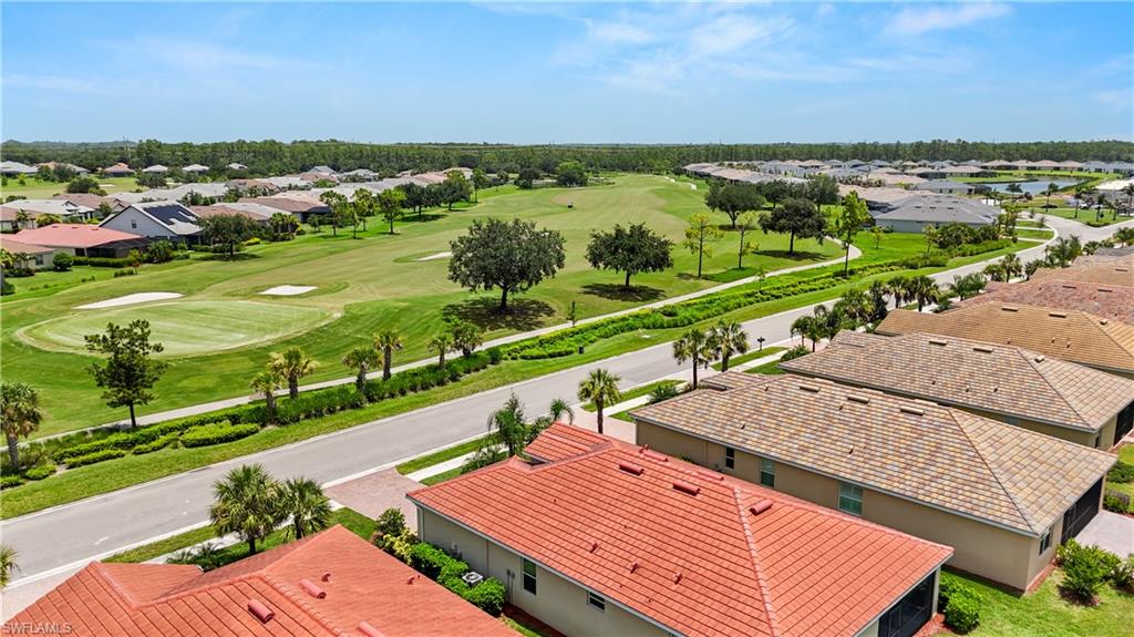 COUNTRY CLUB - Residential