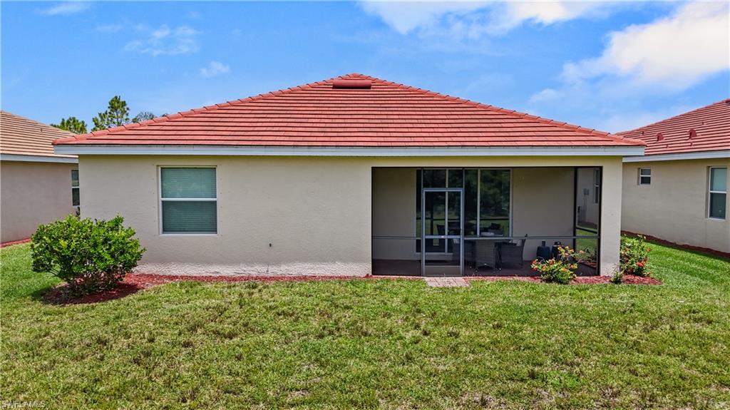 COUNTRY CLUB - Residential