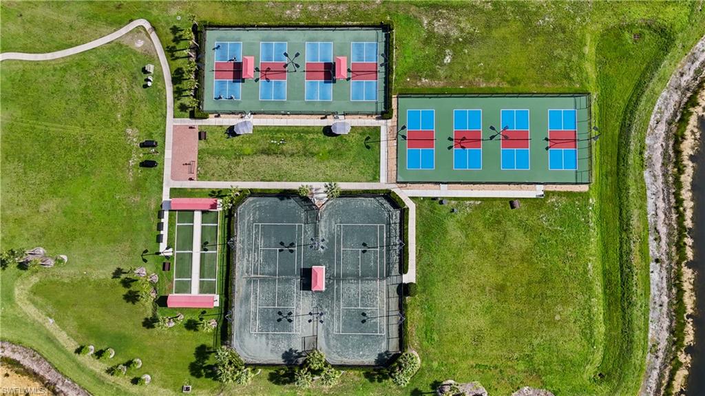 COUNTRY CLUB - Residential