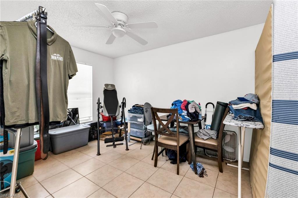SAN CARLOS PARK - Residential Income