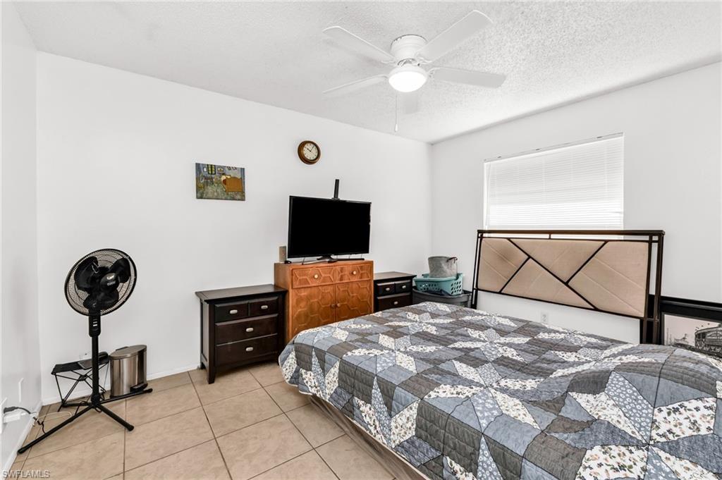 SAN CARLOS PARK - Residential Income