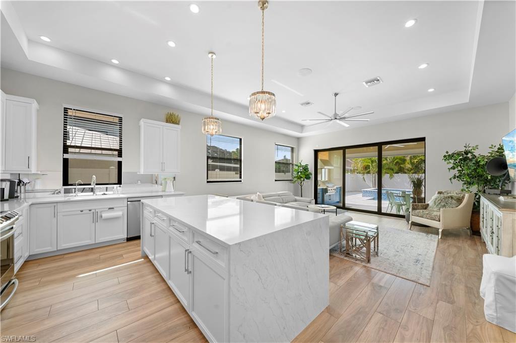 NAPLES PARK - Residential