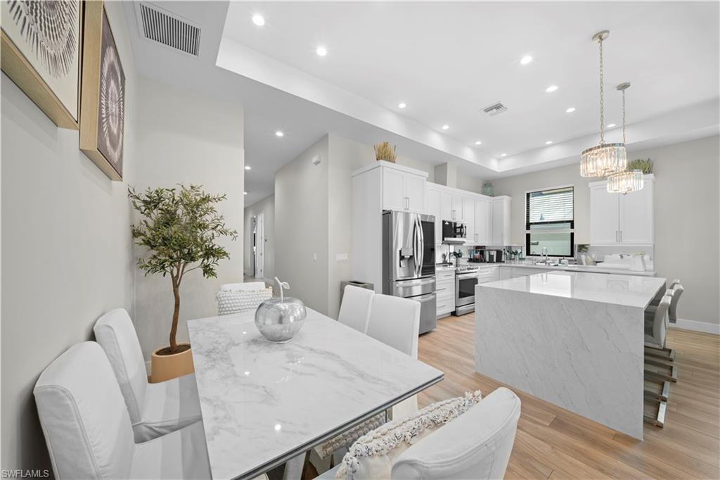 NAPLES PARK - Residential