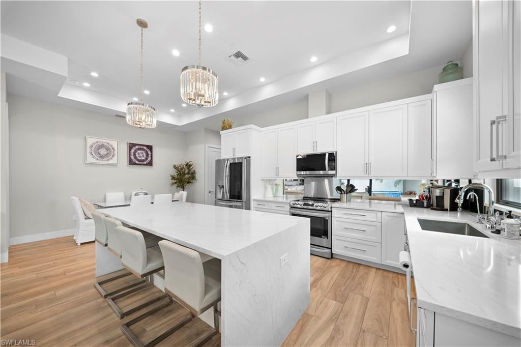 NAPLES PARK - Residential