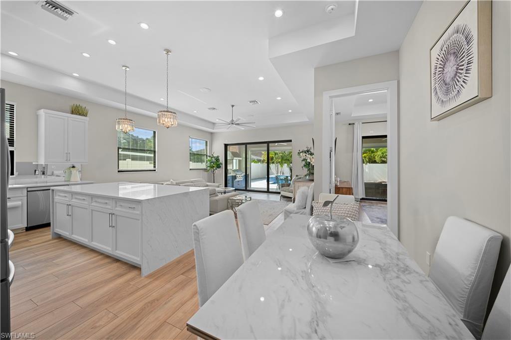 NAPLES PARK - Residential