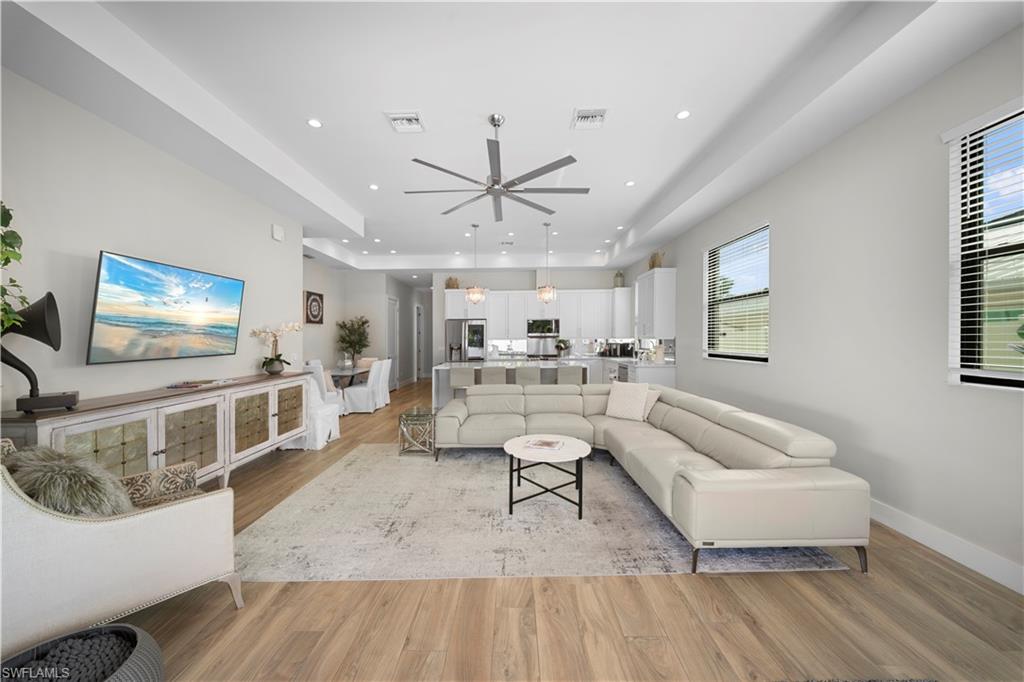 NAPLES PARK - Residential