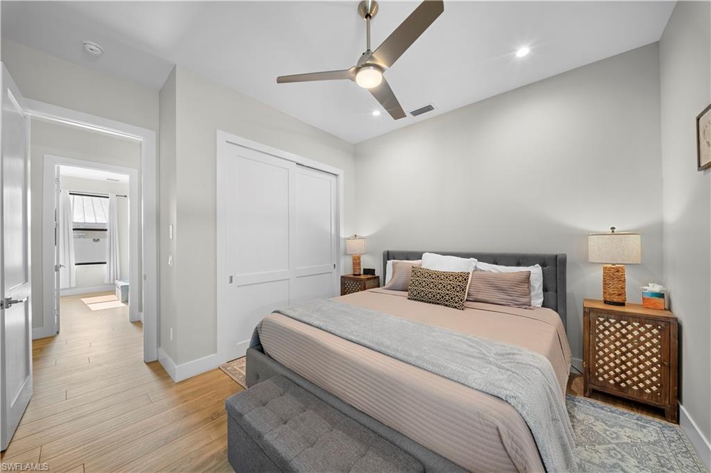 NAPLES PARK - Residential