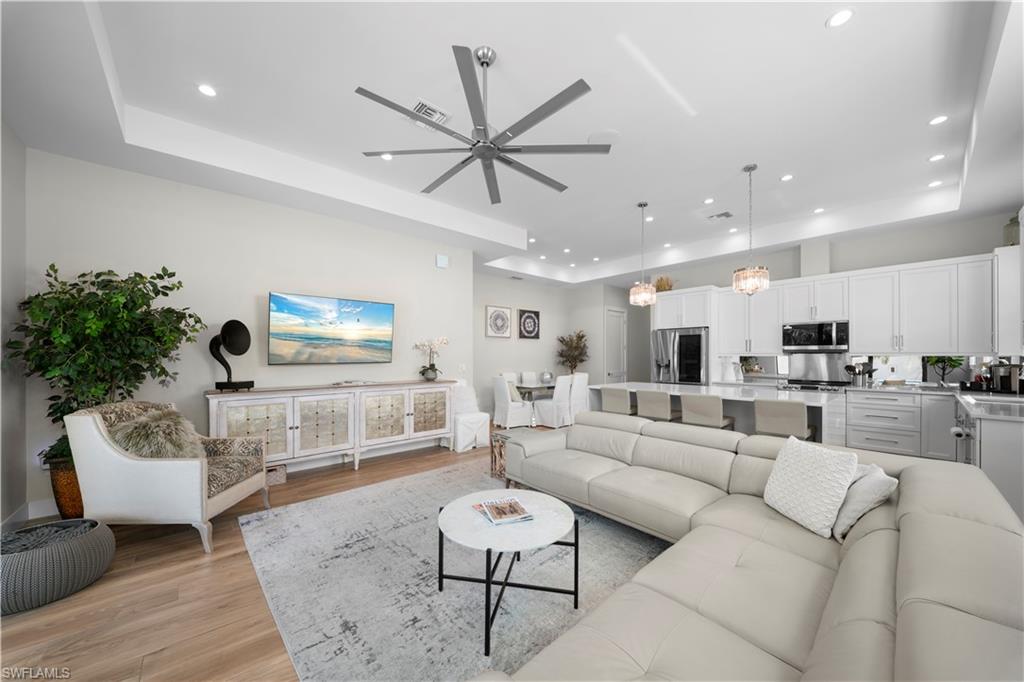 NAPLES PARK - Residential