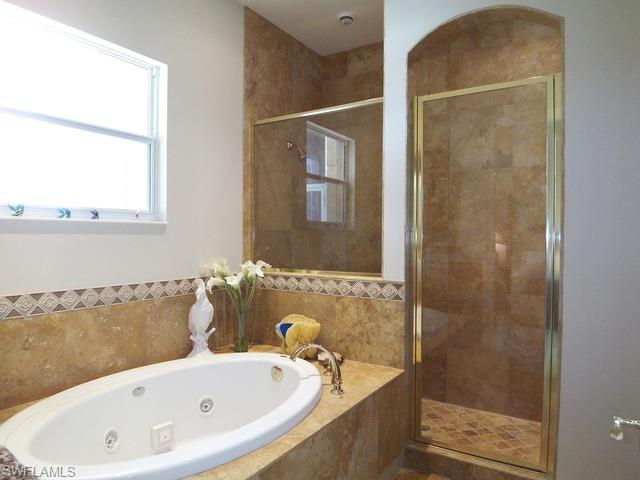 AVELLINO ISLES - Residential