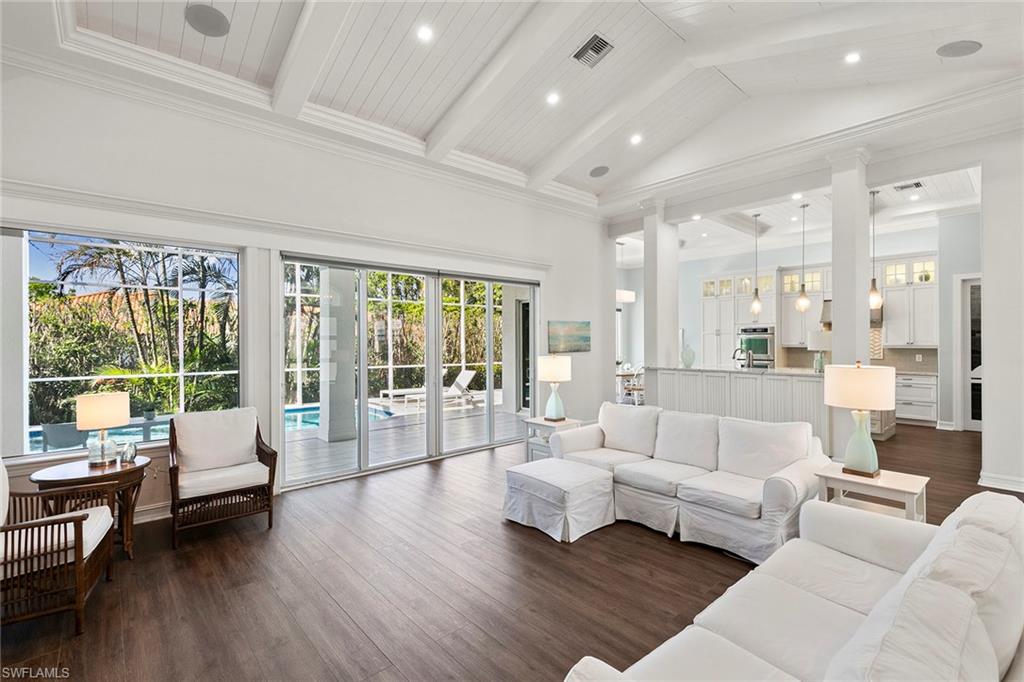 PARK SHORE - Residential