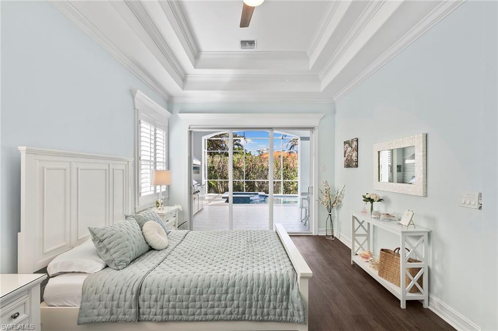 PARK SHORE - Residential