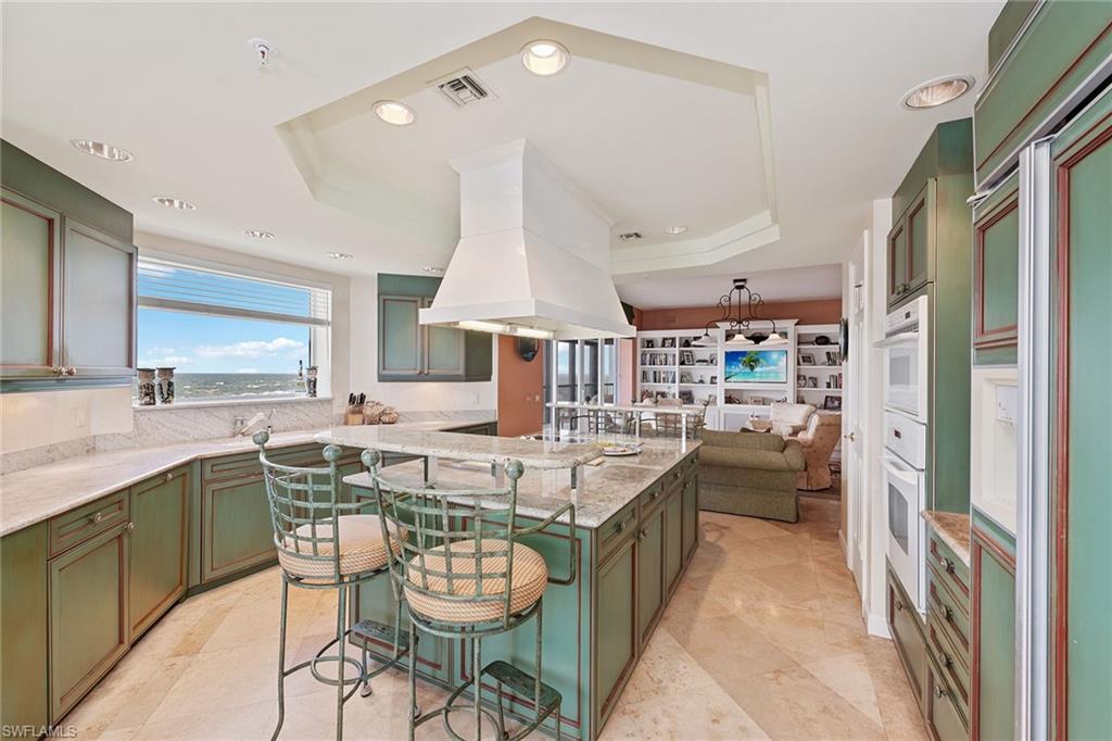 BILTMORE AT BAY COLONY - Residential